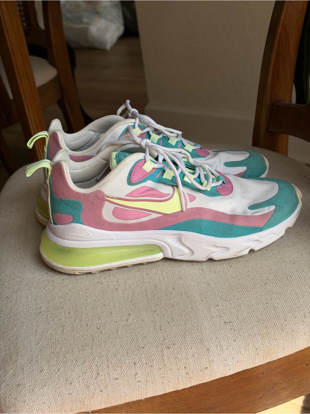 Nike Air Max 270 React - Women 7.5